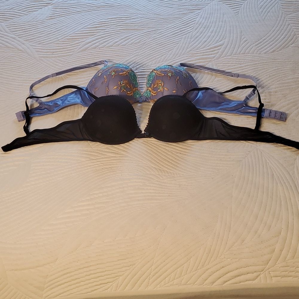 2 Lily of France Bras 36B